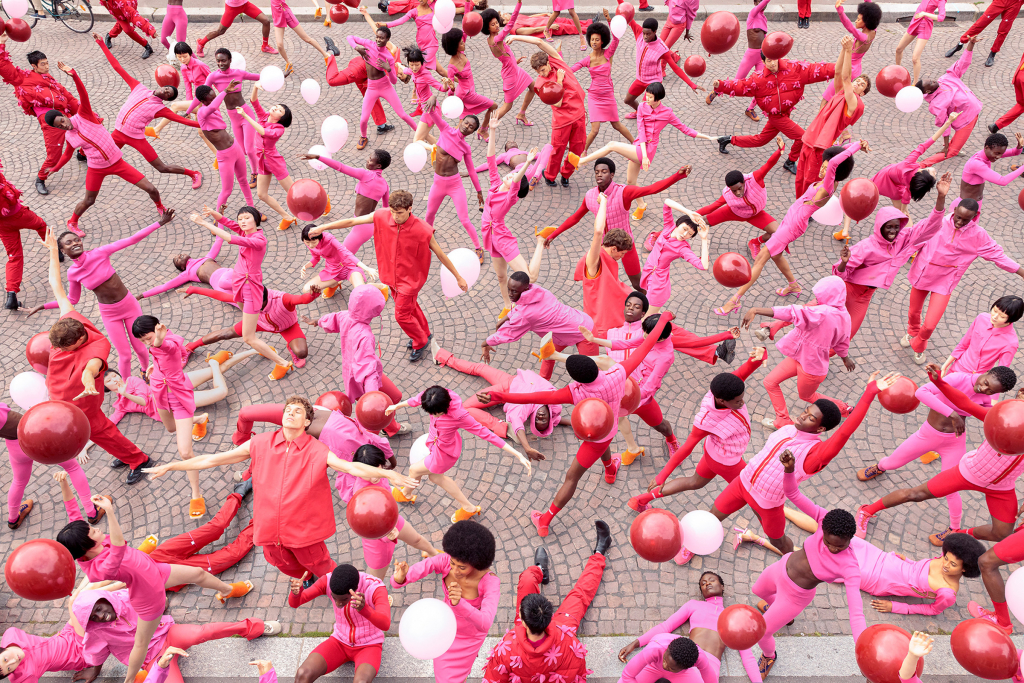Cass Pink Dancers Paris